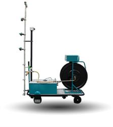 Pipe rail spray trolley with manually operated/displacement